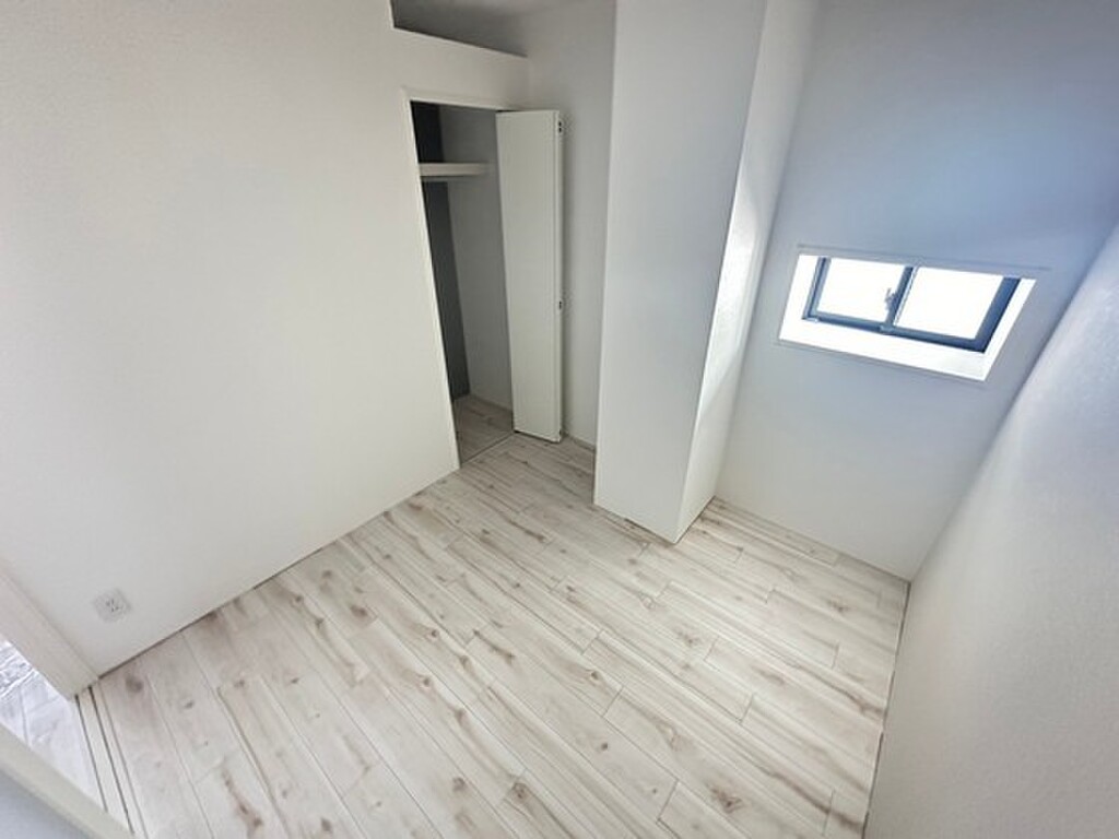 (7/23) ※別室の写真・フロアー毎に建具クロス等の設備相違有 (7/23) ※別室の写真・フロアー毎に建具クロス等の設備相違有