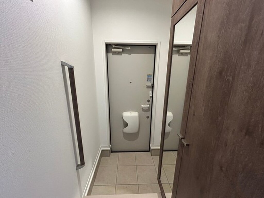 (9/24) 玄関 (9/24) 玄関