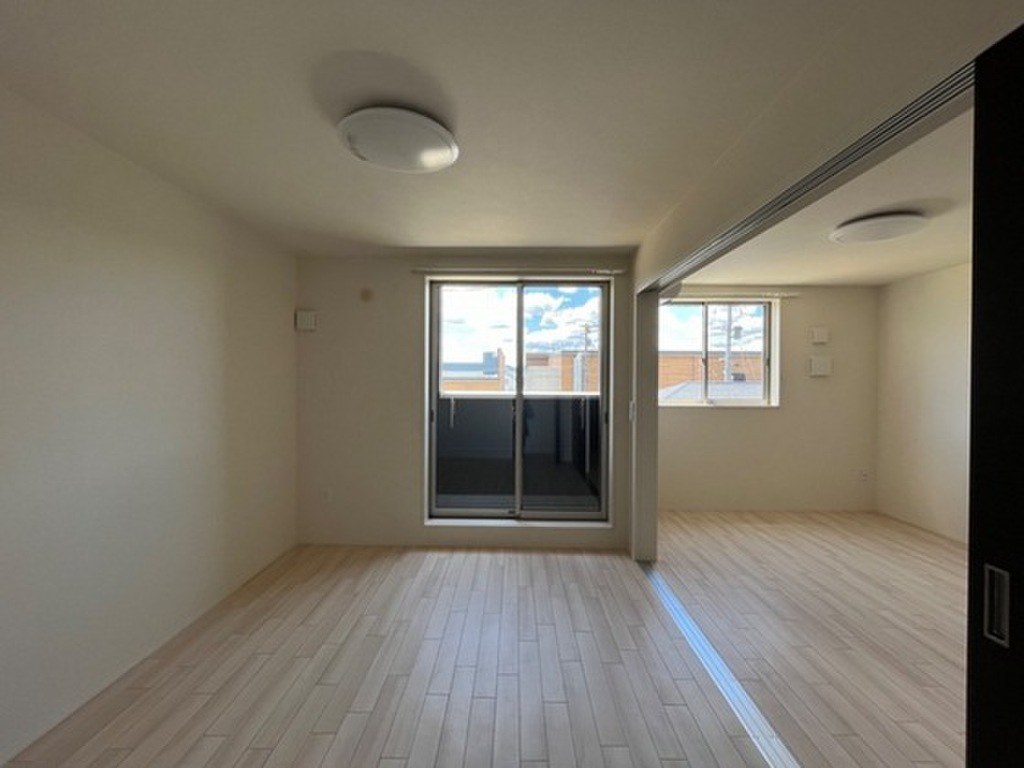 (2/15) 居室・リビング (2/15) 居室・リビング