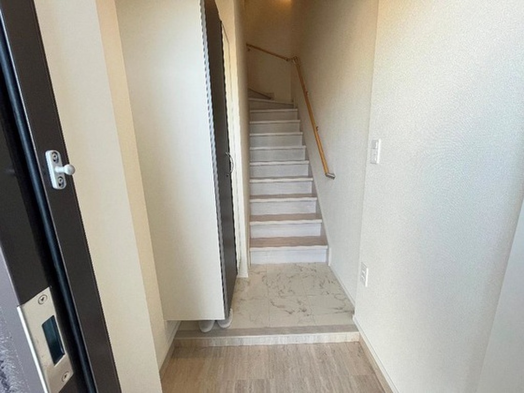 (9/15) 玄関 (9/15) 玄関