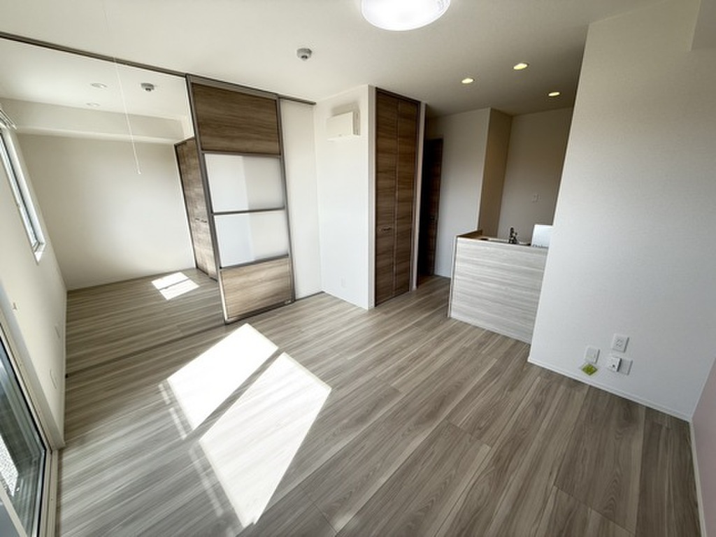 (2/26) 居室・リビング (2/26) 居室・リビング