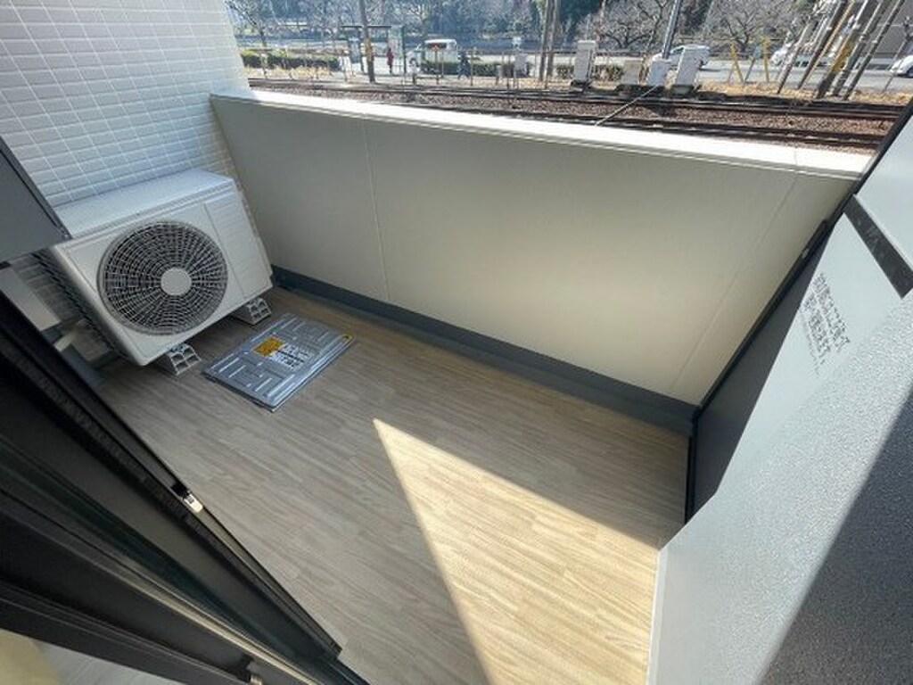 (13/21) バルコニー (13/21) バルコニー