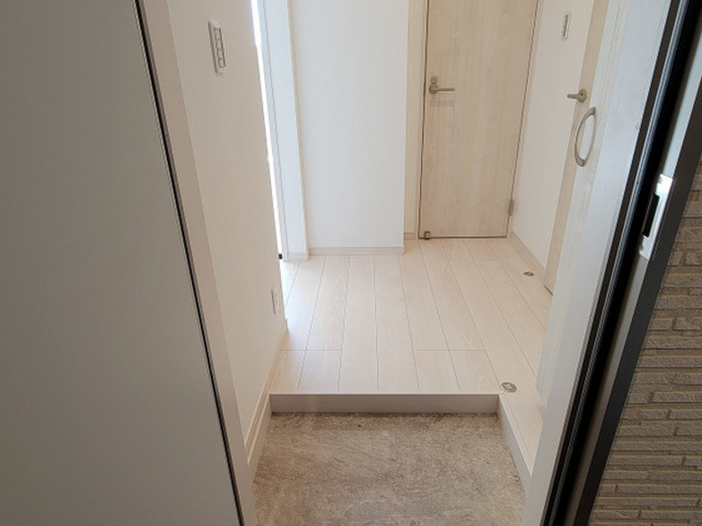 (9/24) 玄関 (9/24) 玄関