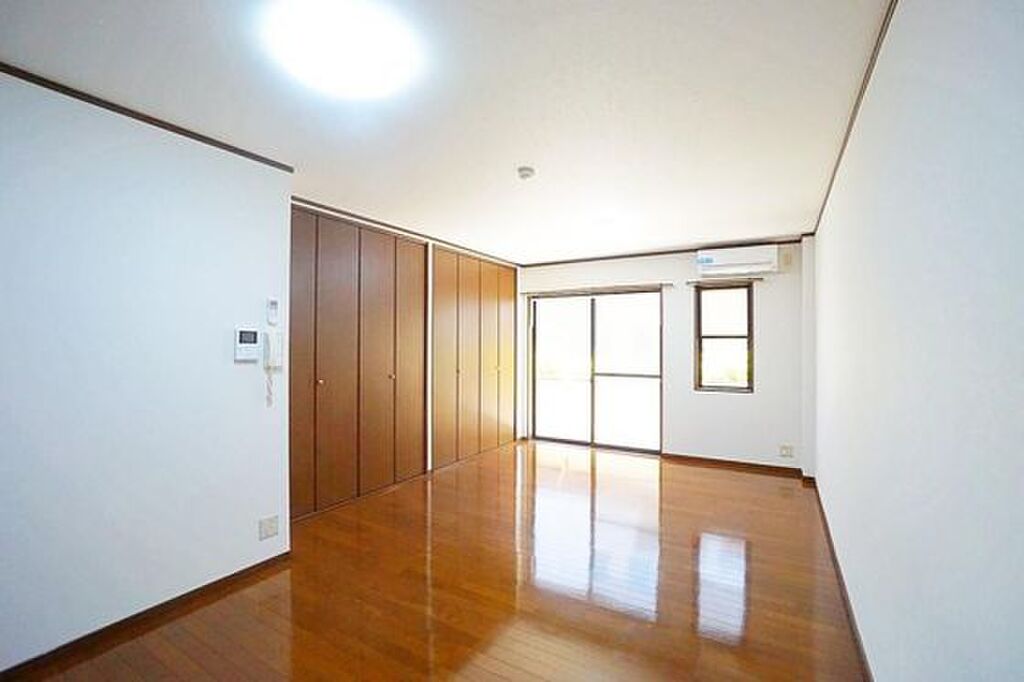 (16/24) 居室・リビング