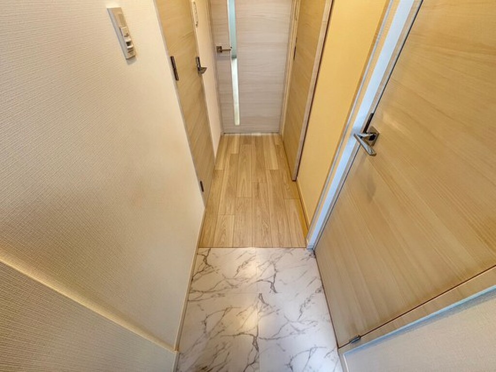 (10/24) 玄関 (10/24) 玄関