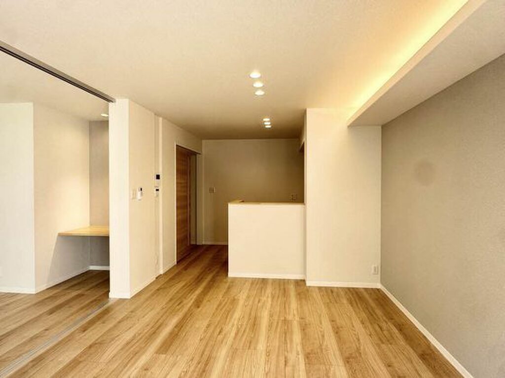 (8/18) 居室・リビング (8/18) 居室・リビング