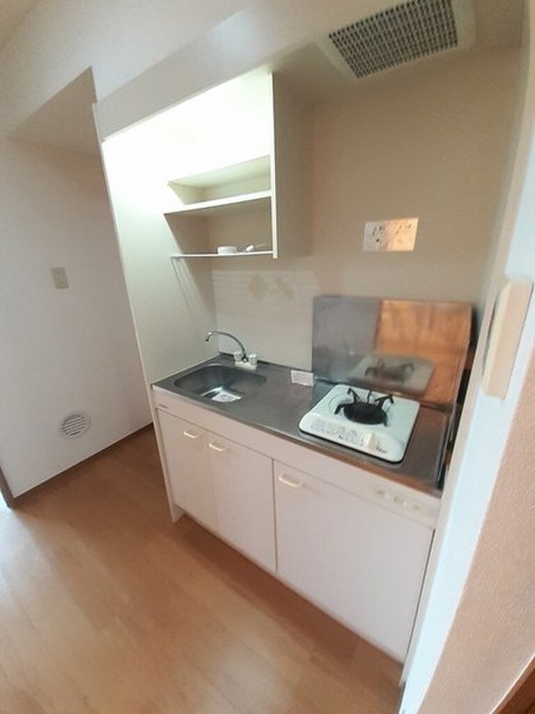 (8/12) ※他号室の写真です