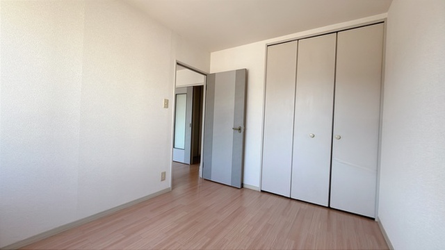リバティ津高南館 B