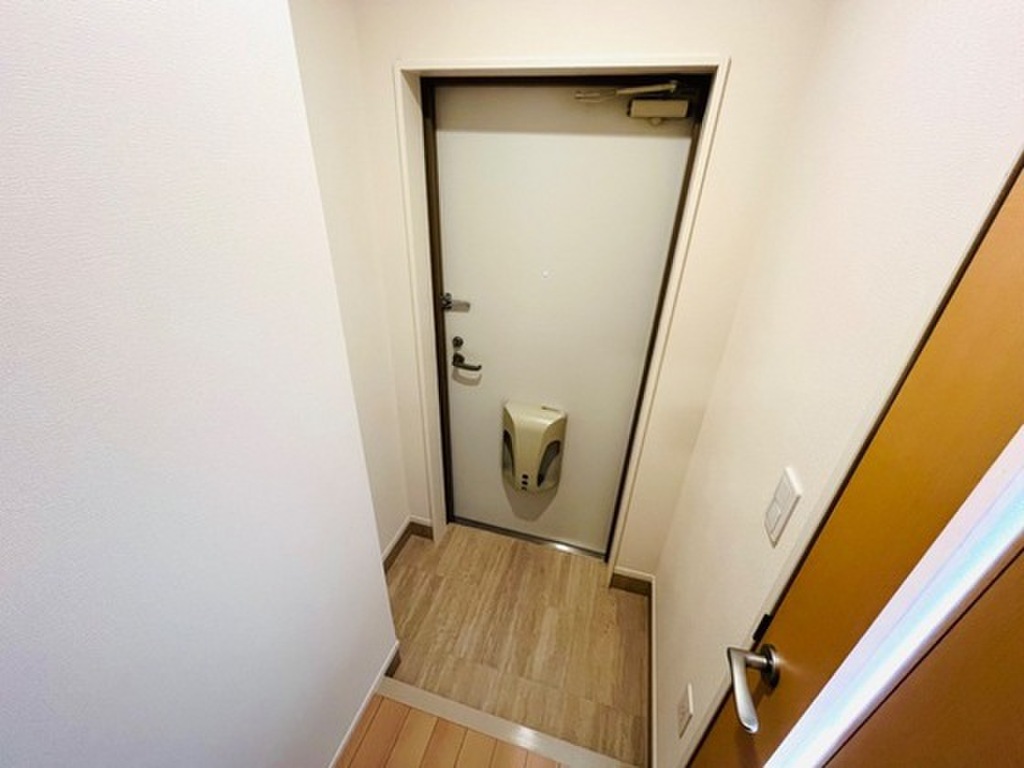 (9/22) 玄関 (9/22) 玄関