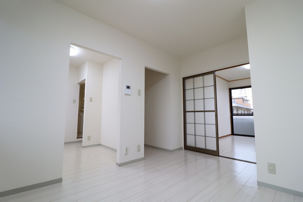 (2/20) 居室・リビング (2/20) 居室・リビング