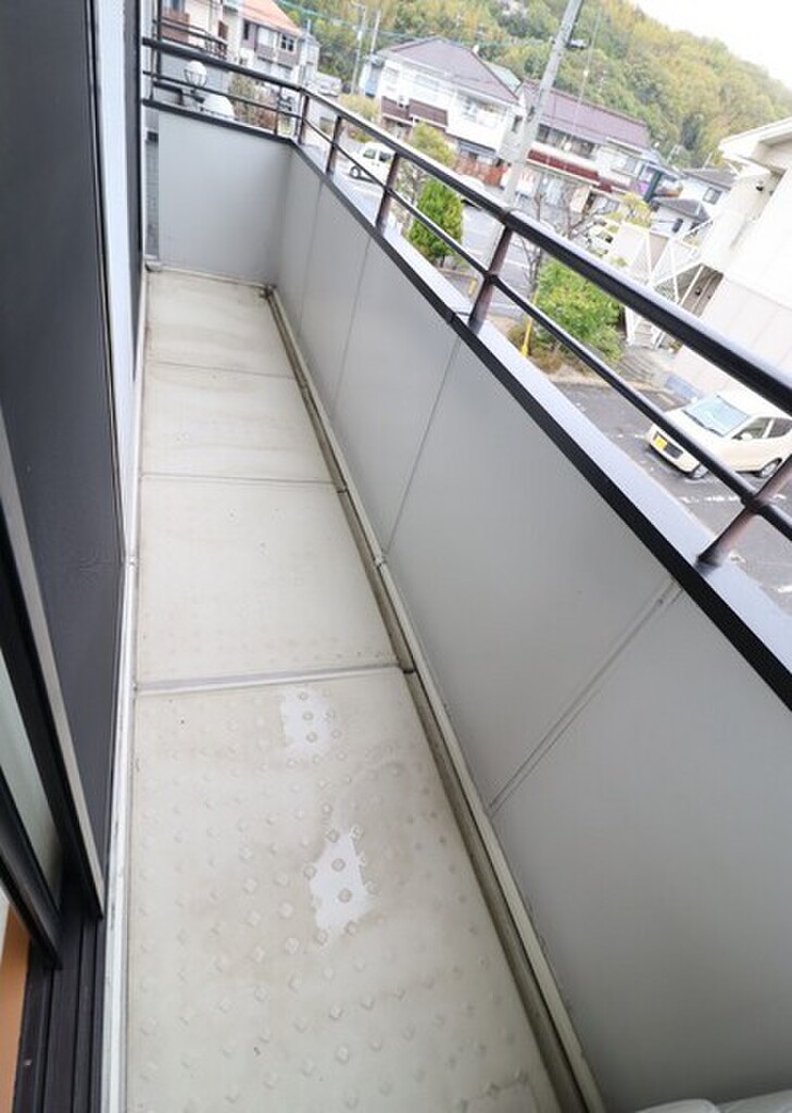 (10/20) バルコニー (10/20) バルコニー