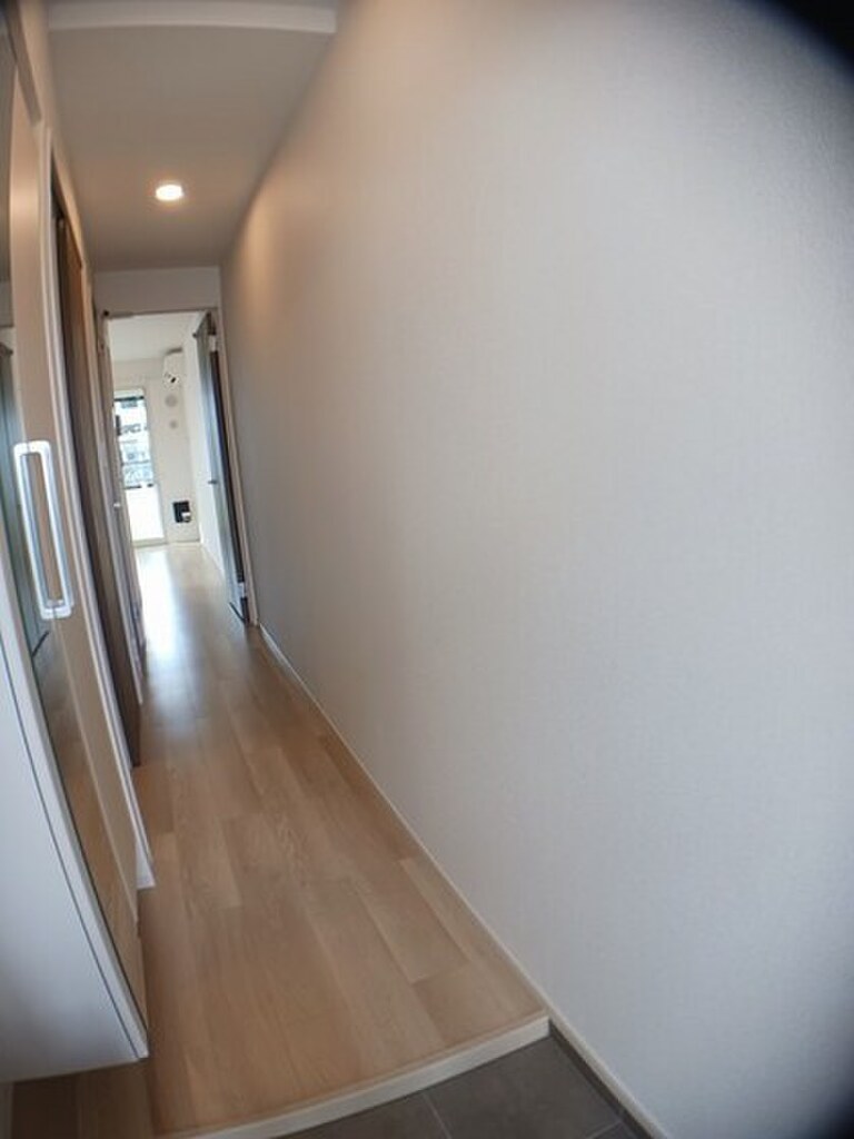 (13/18) 玄関 (13/18) 玄関