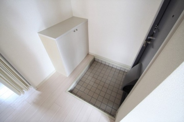 フローラル東岡山B