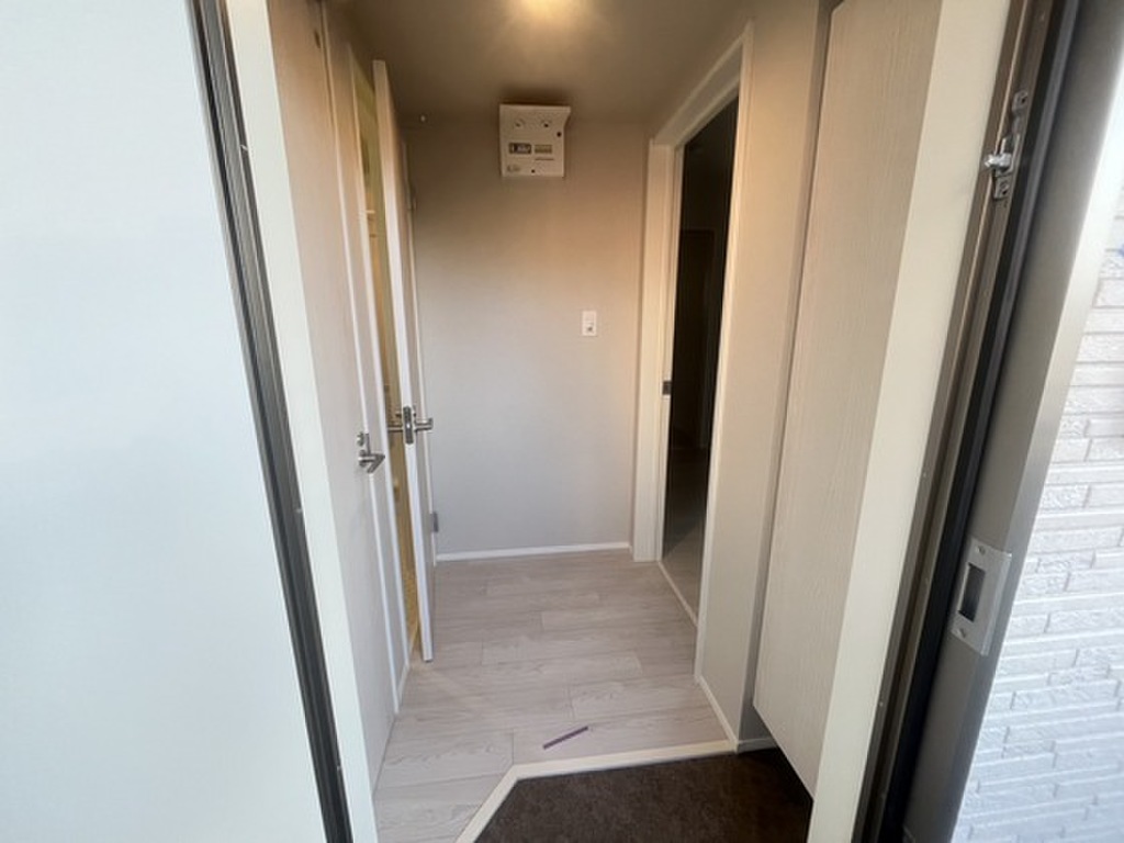 (11/23) 玄関 (11/23) 玄関