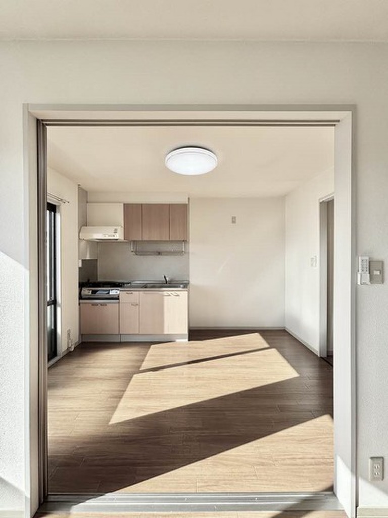 (2/20) 居室・リビング (2/20) 居室・リビング