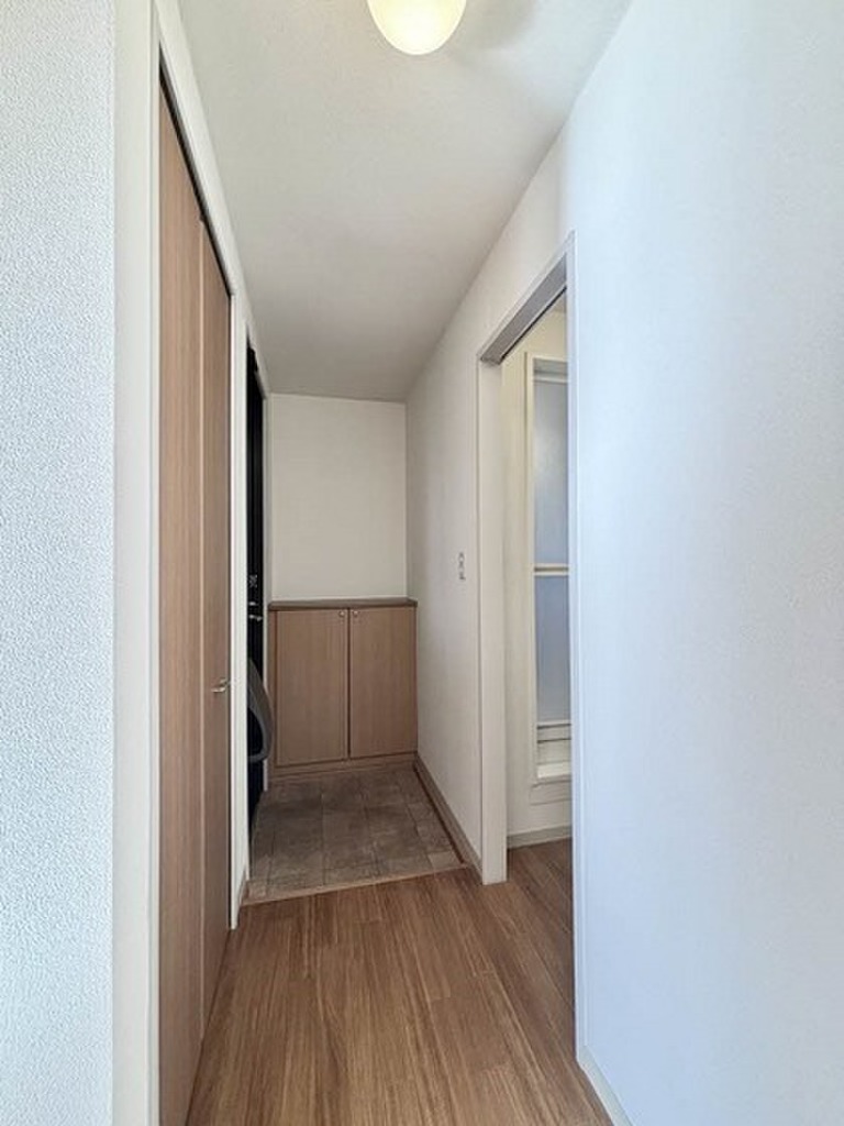 (9/20) 玄関 (9/20) 玄関