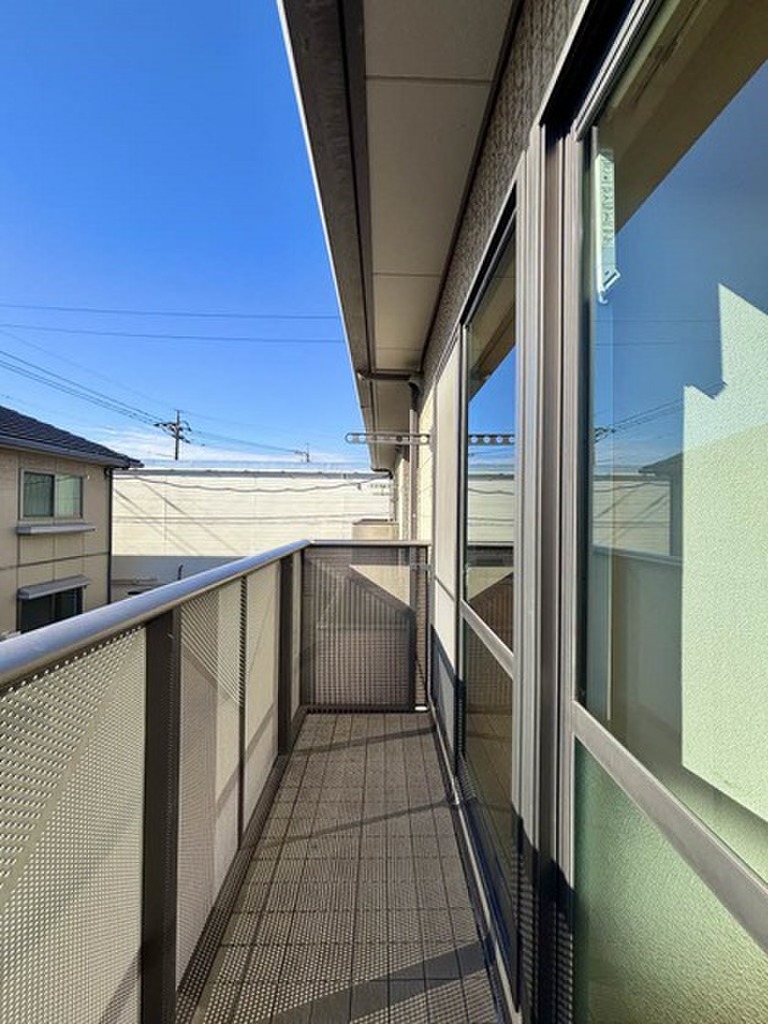 (10/20) バルコニー (10/20) バルコニー