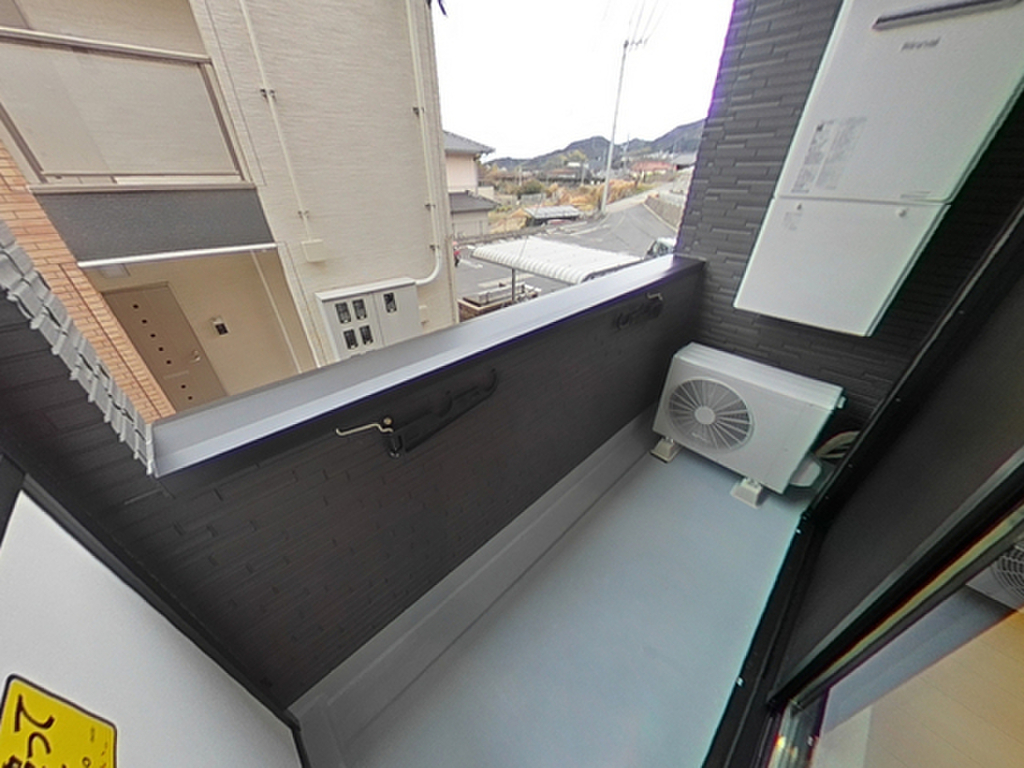 (6/25) バルコニー