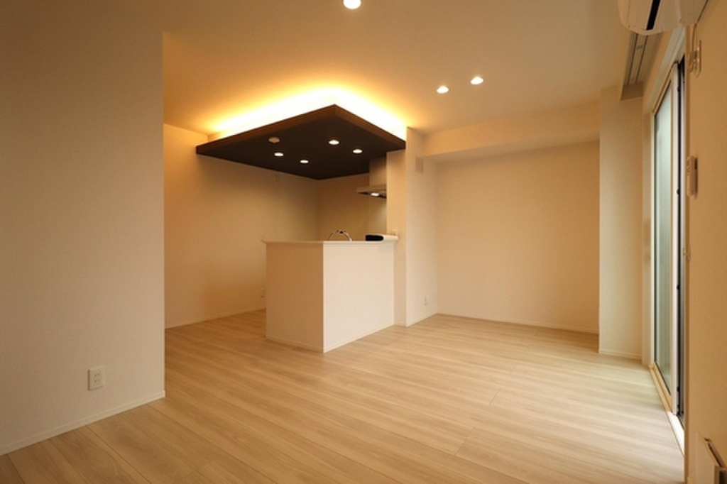 (2/24) 居室・リビング (2/24) 居室・リビング