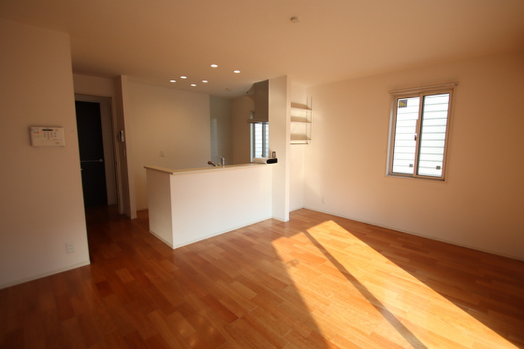 (2/24) 居室・リビング (2/24) 居室・リビング