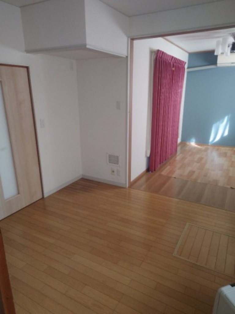 (2/15) 居室・リビング (2/15) 居室・リビング