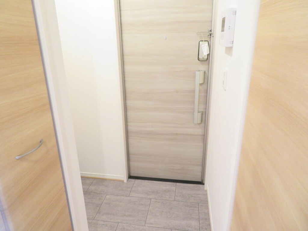 (10/17) 玄関 (10/17) 玄関