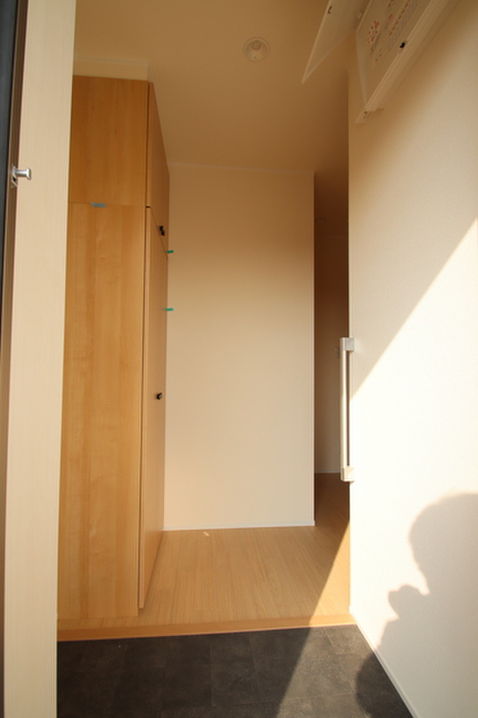 (9/22) 玄関 (9/22) 玄関