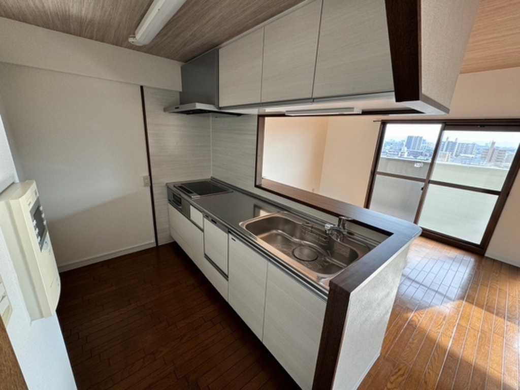 (17/22) キッチン