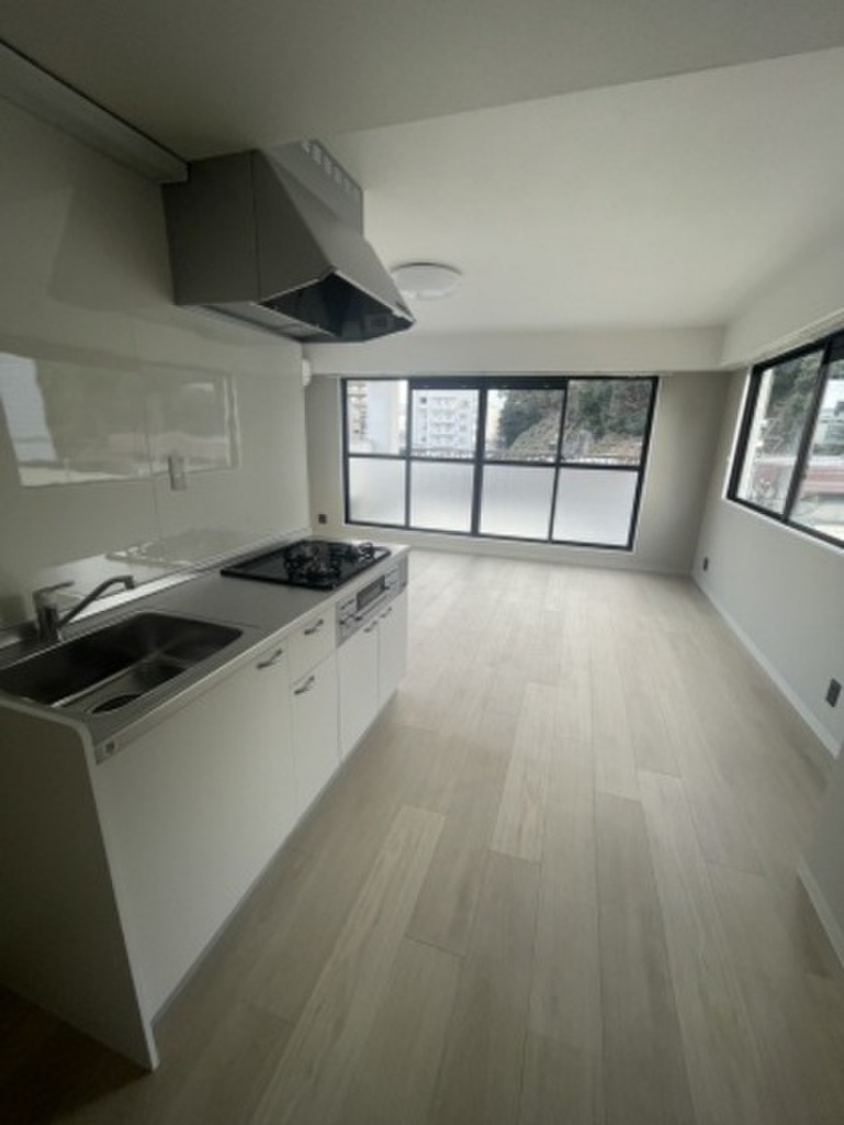 (13/22) キッチン