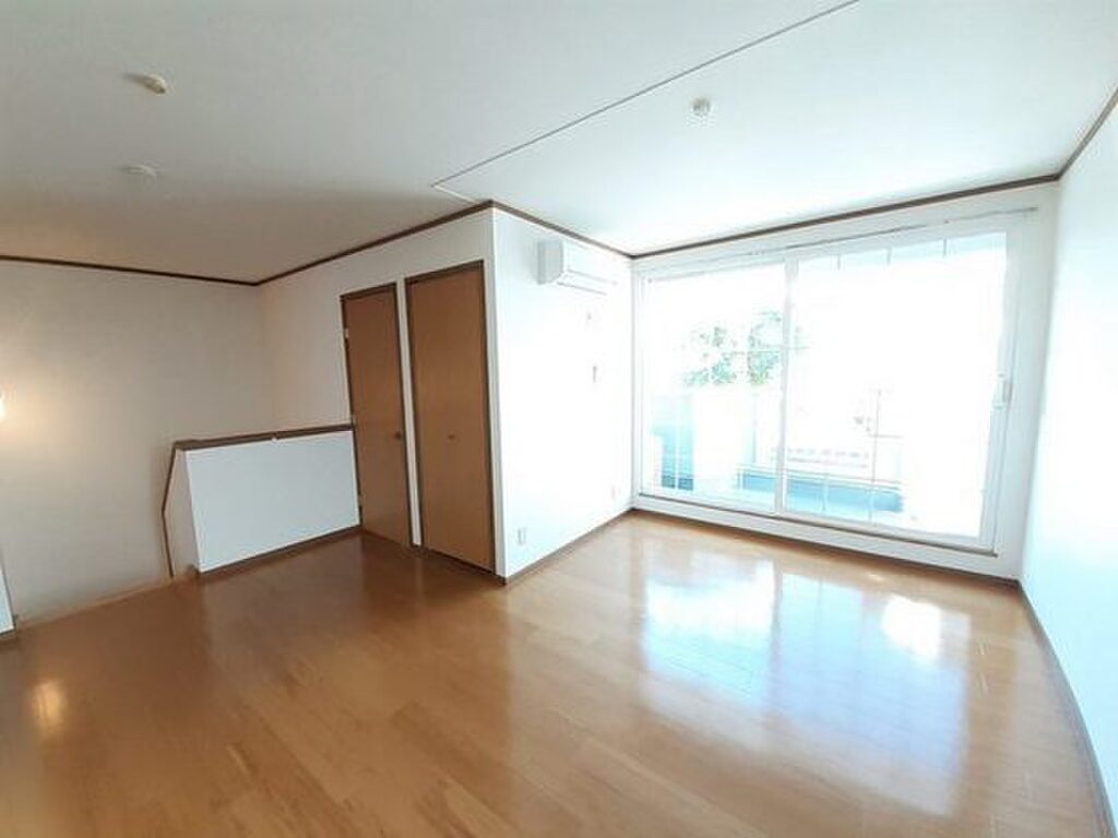 (2/15) 居室・リビング (2/15) 居室・リビング