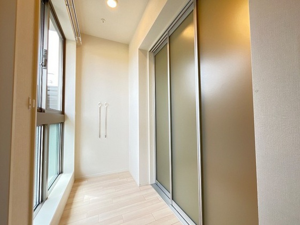 (11/22) バルコニー