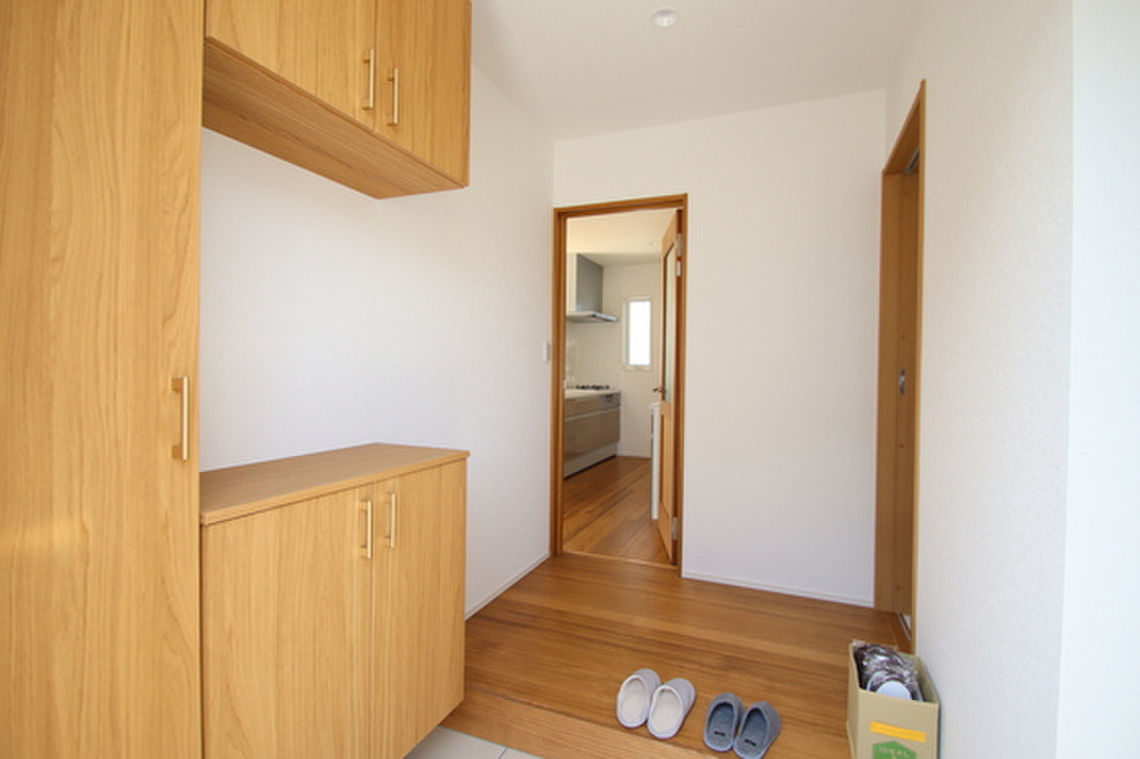 (8/29) 玄関 (8/29) 玄関