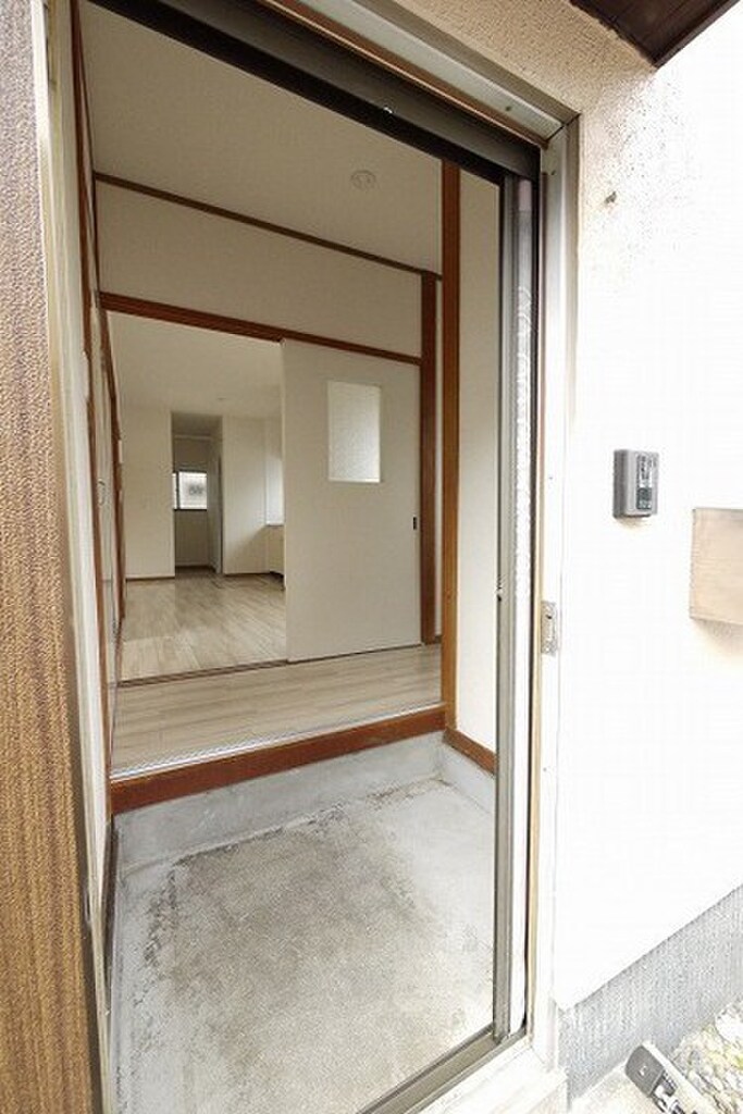 (12/17) 玄関 (12/17) 玄関