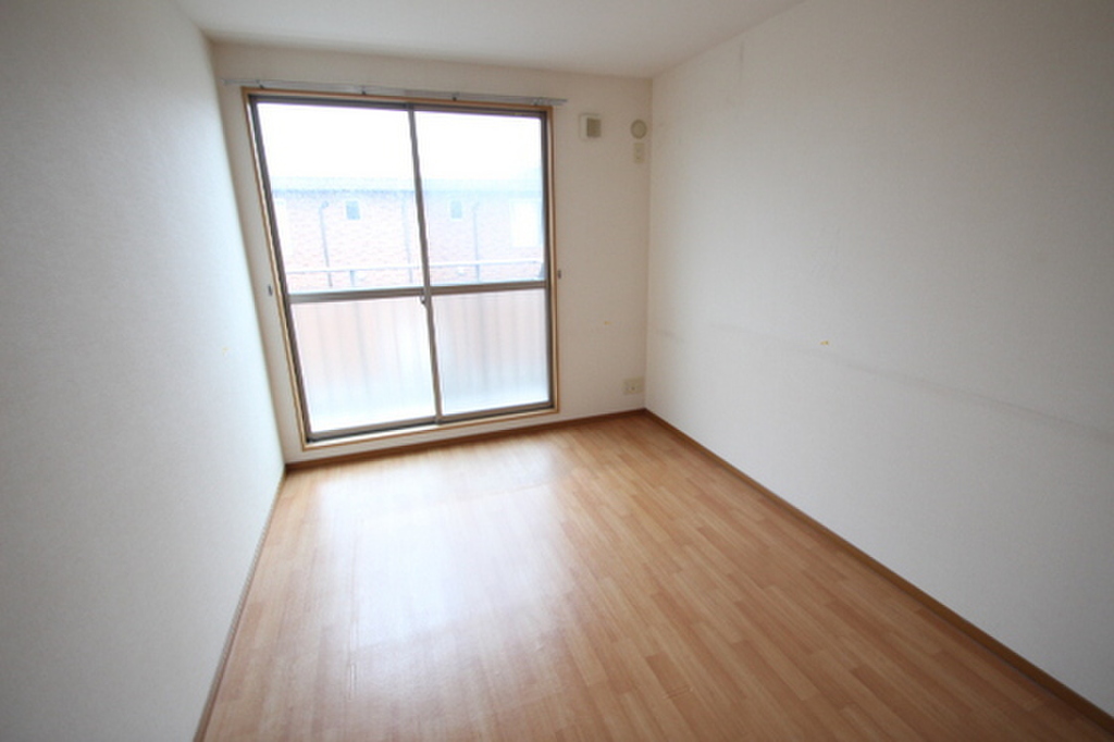 (8/20) ※別号室のお写真です