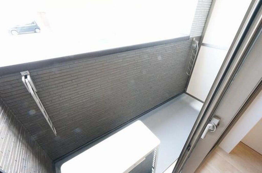 (12/23) バルコニー