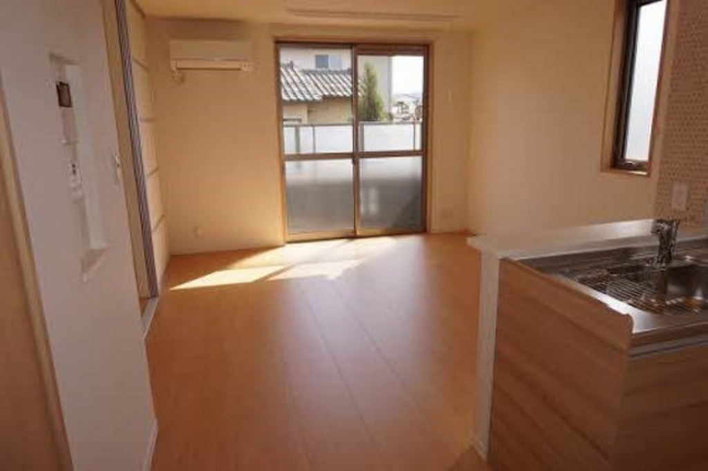 (13/22) バルコニー