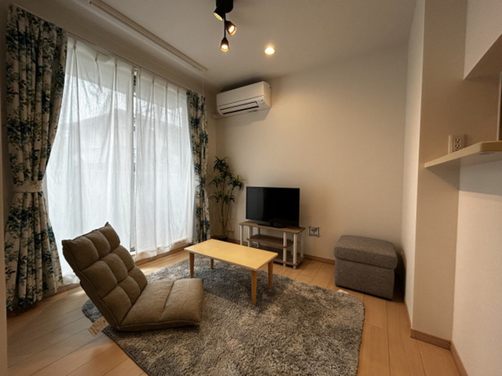 (2/20) 居室・リビング (2/20) 居室・リビング