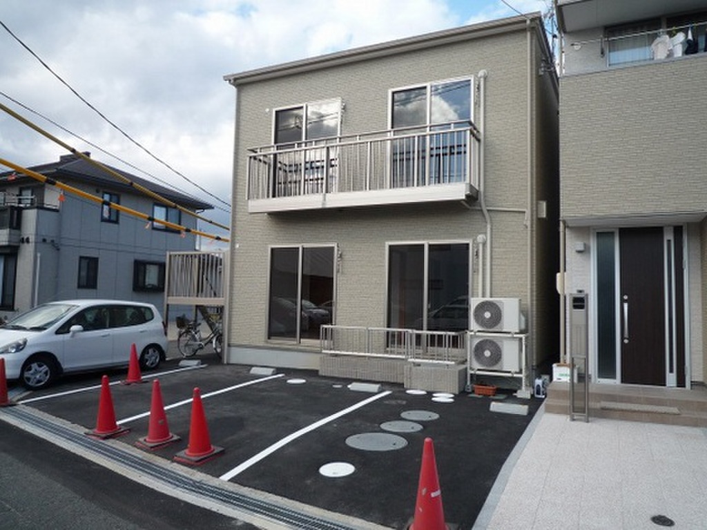 (8/25) 玄関 (8/25) 玄関