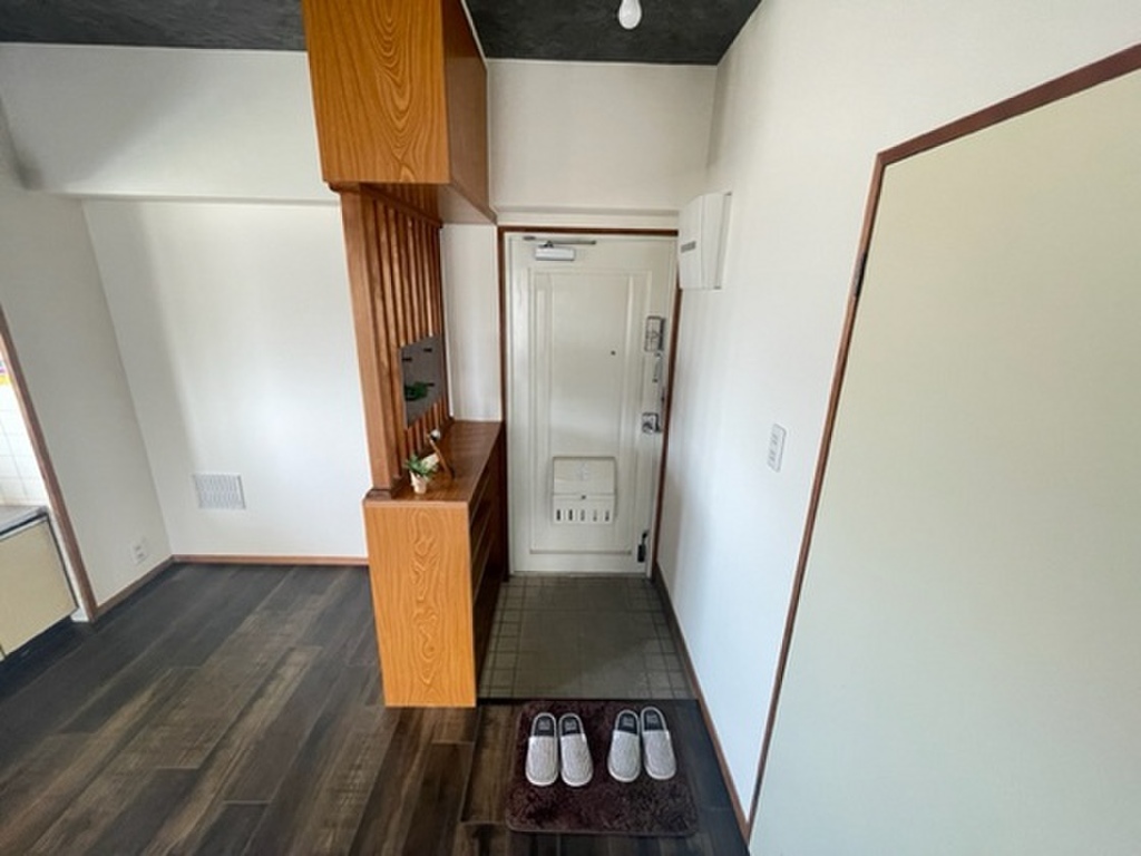 (10/19) 玄関 (10/19) 玄関