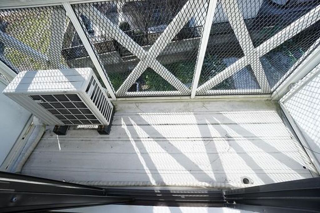 (11/16) バルコニー