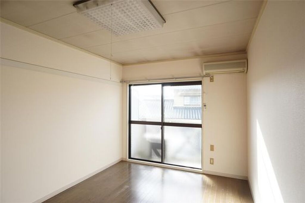 (13/16) 居室・リビング