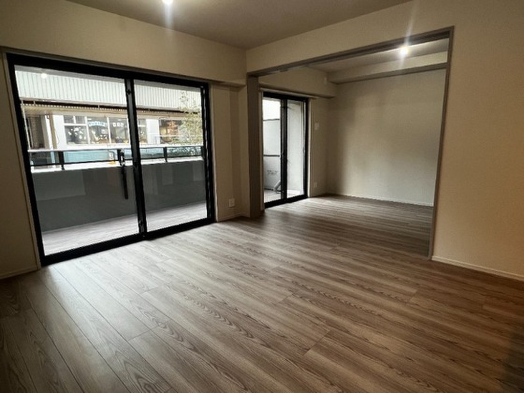 (13/19) 眺望 (13/19) 眺望