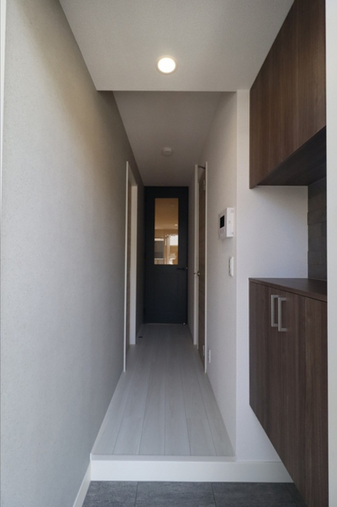 (8/24) 玄関 (8/24) 玄関