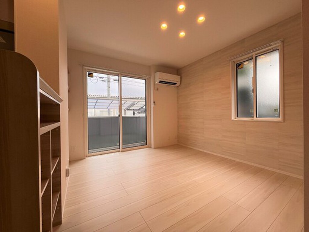 (13/22) バルコニー