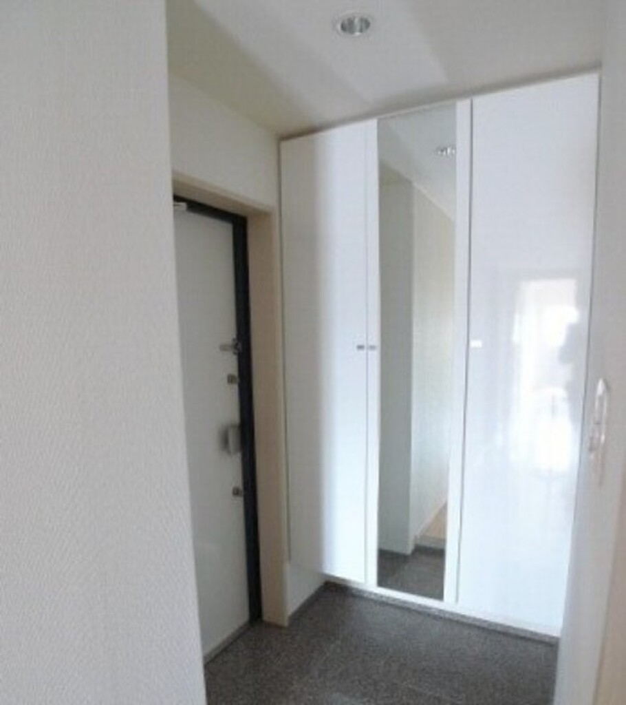 (9/20) 玄関 (9/20) 玄関