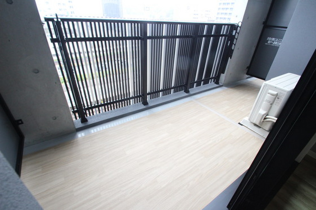 (13/23) バルコニー (13/23) バルコニー