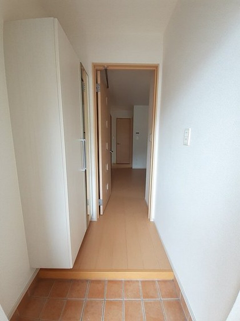 (9/15) 玄関 (9/15) 玄関