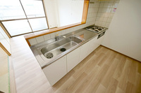 ルミエール柳ヶ丘