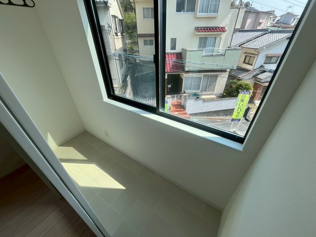 (4/23) バルコニー (4/23) バルコニー