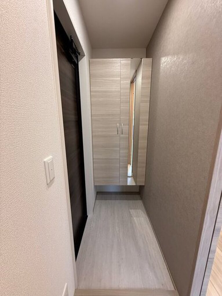 (9/24) 玄関 (9/24) 玄関